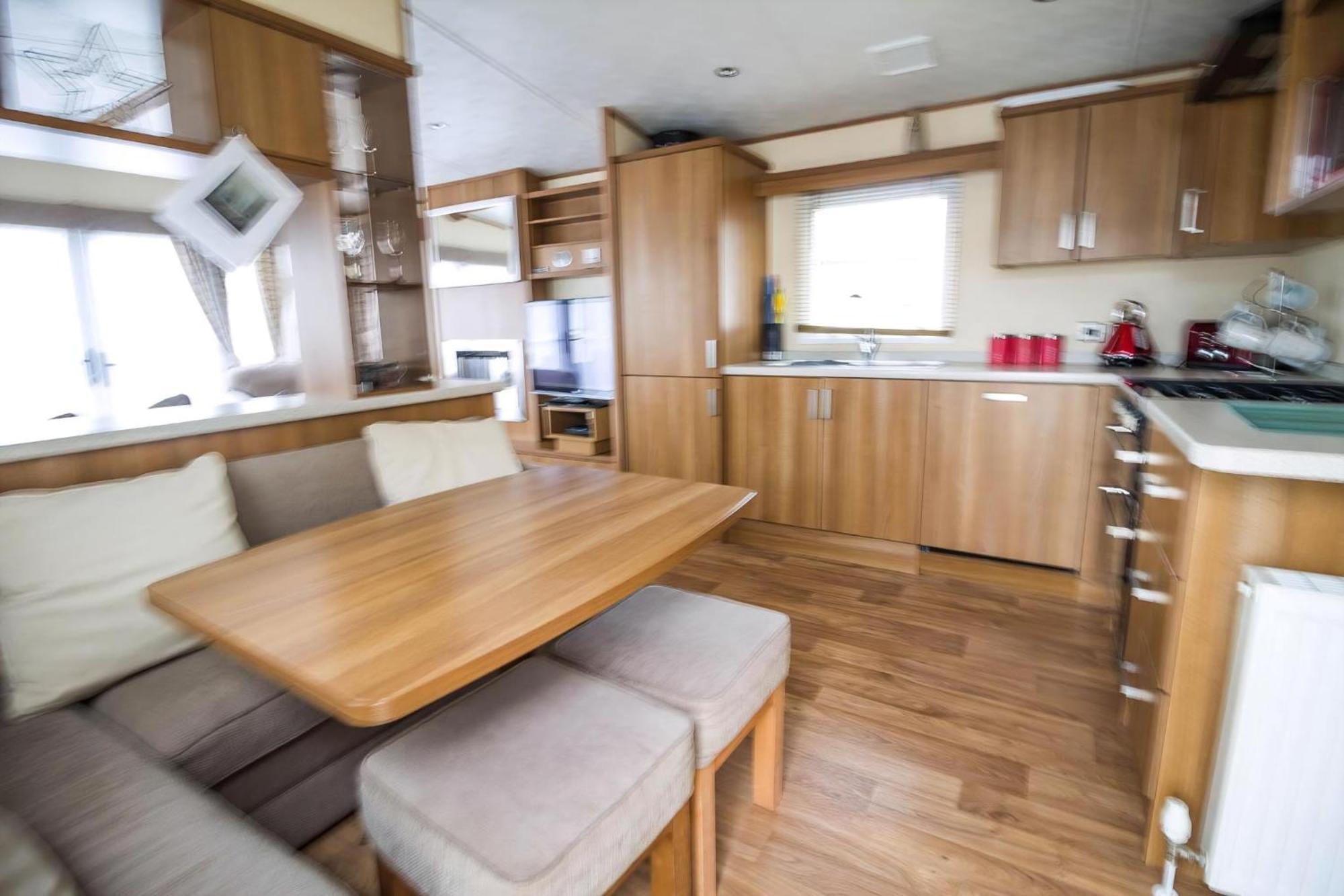 6 Berth Caravan With Decking At Manor Park In Hunstanton Ref 23017H Ngoại thất bức ảnh